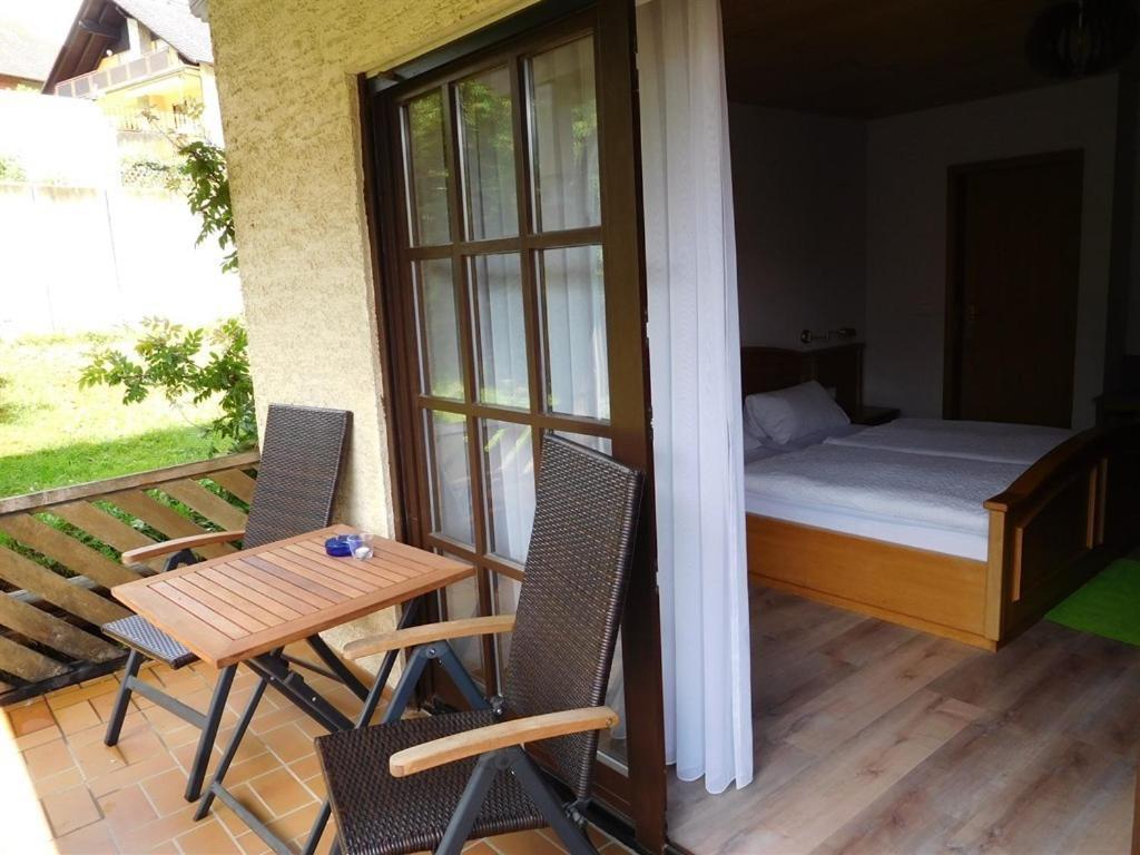 Inn Landgasthof "Zur Gemuetlichkeit" Mombris Oda fotoğraf